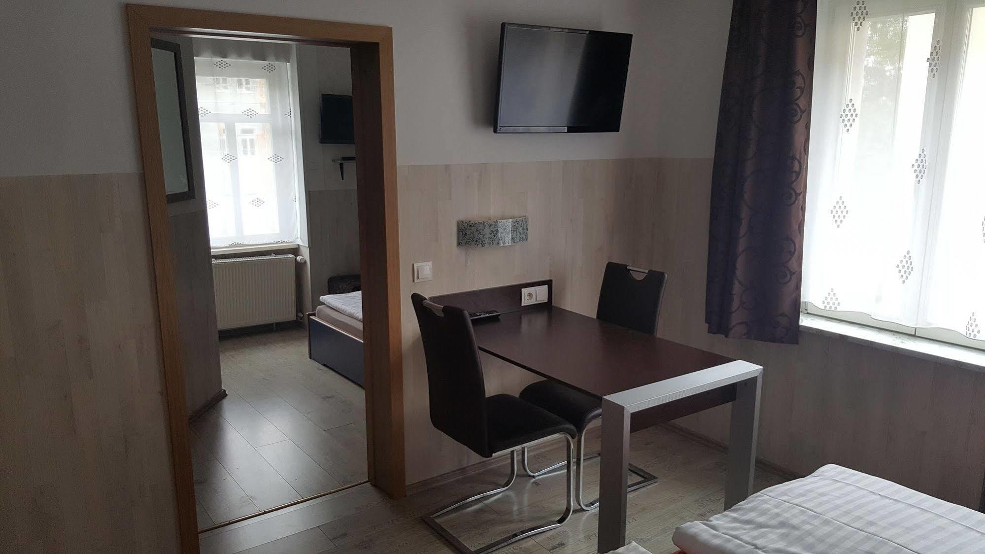 City Central Promenade Bad Homburg vor der Hoehe Exterior photo